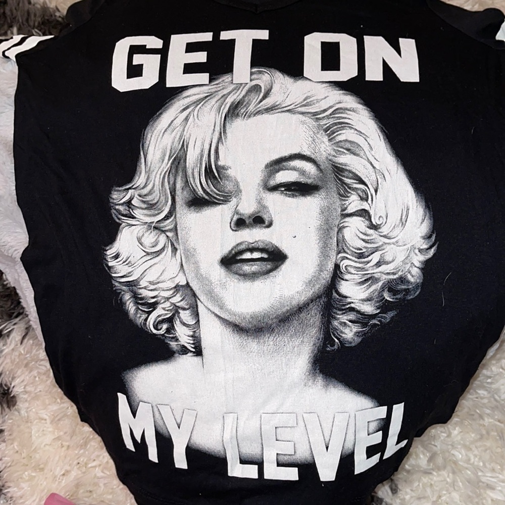 GET ON MY LEVEL Top